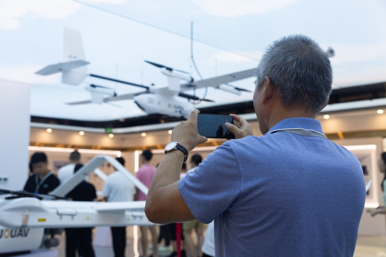 28娱乐CW航磁系统